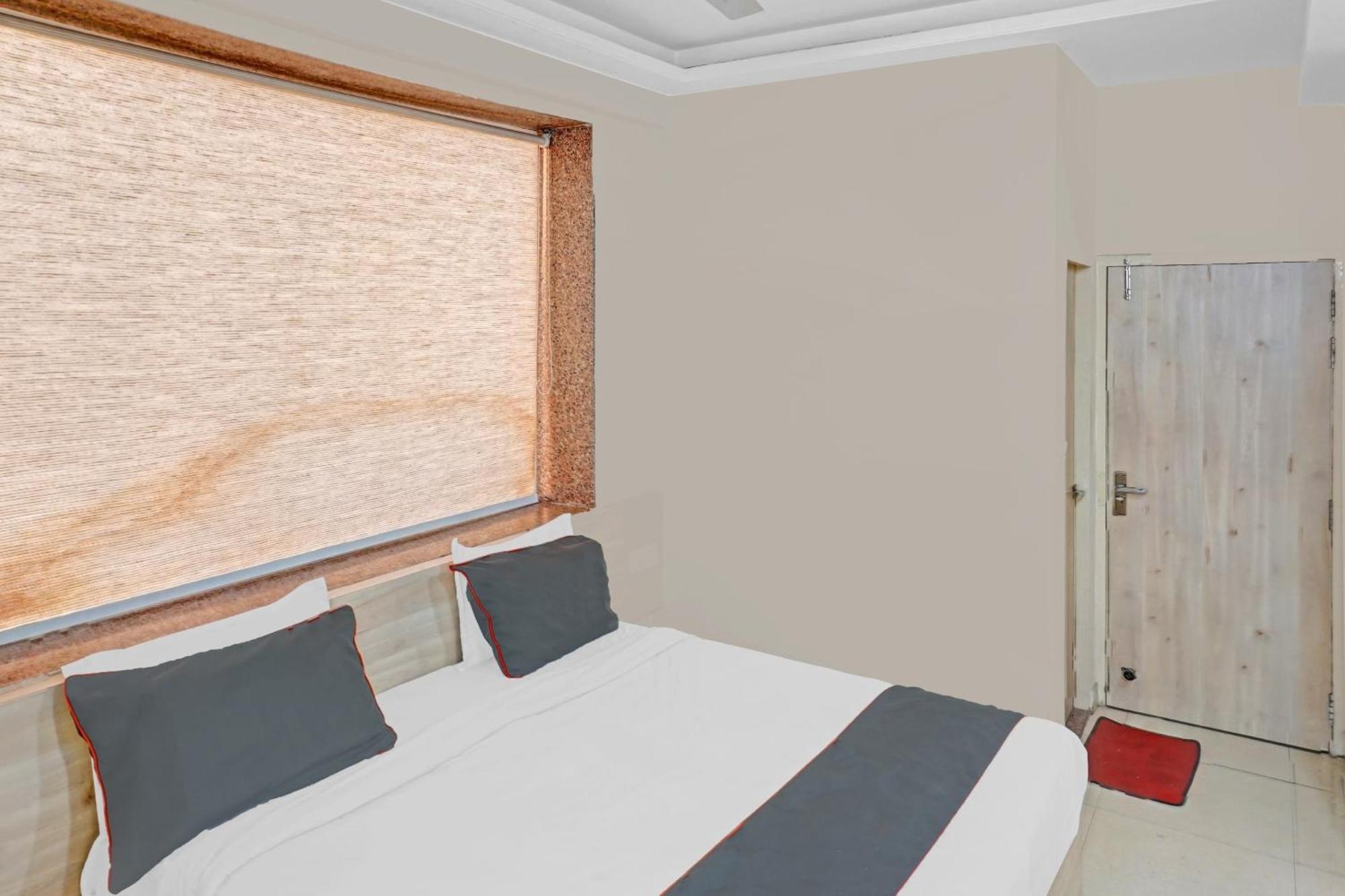 Collection O Sundew Hotel Jaipur Bagian luar foto